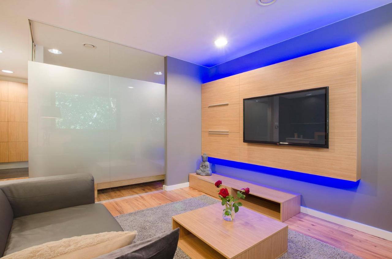 Lupoapartments Kosynierow Klimatyzacja Dostep Na Kod Лодзь Экстерьер фото