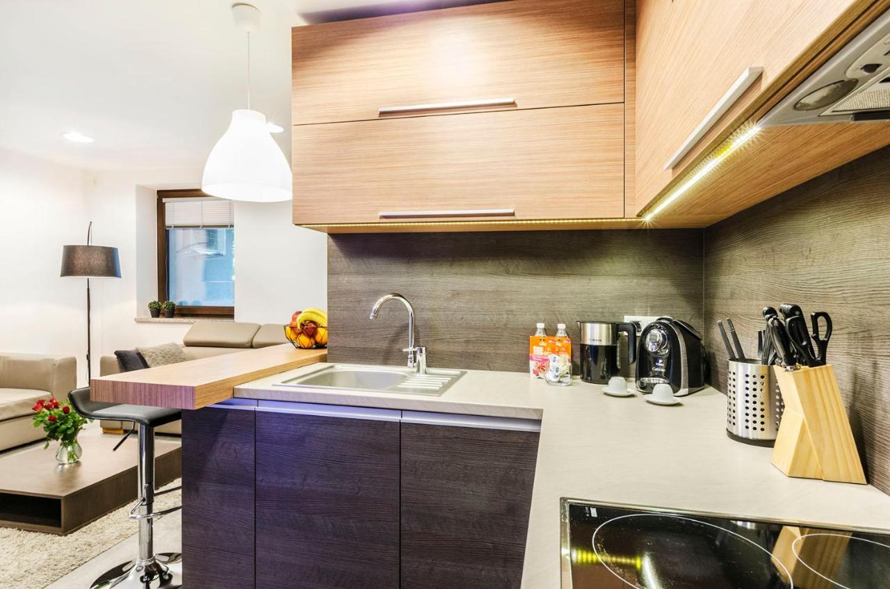 Lupoapartments Kosynierow Klimatyzacja Dostep Na Kod Лодзь Экстерьер фото
